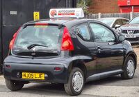 PEUGEOT 107