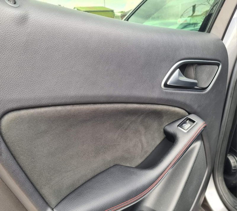 MERCEDES-BENZ GLA CLASS