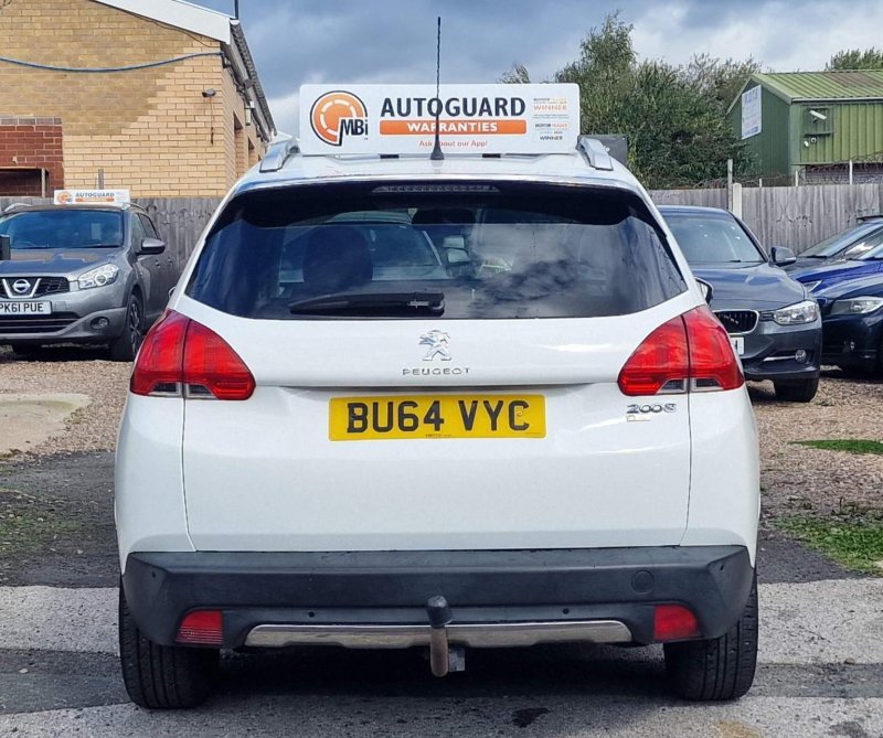 PEUGEOT 2008