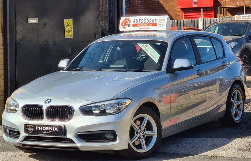BMW 1 SERIES
