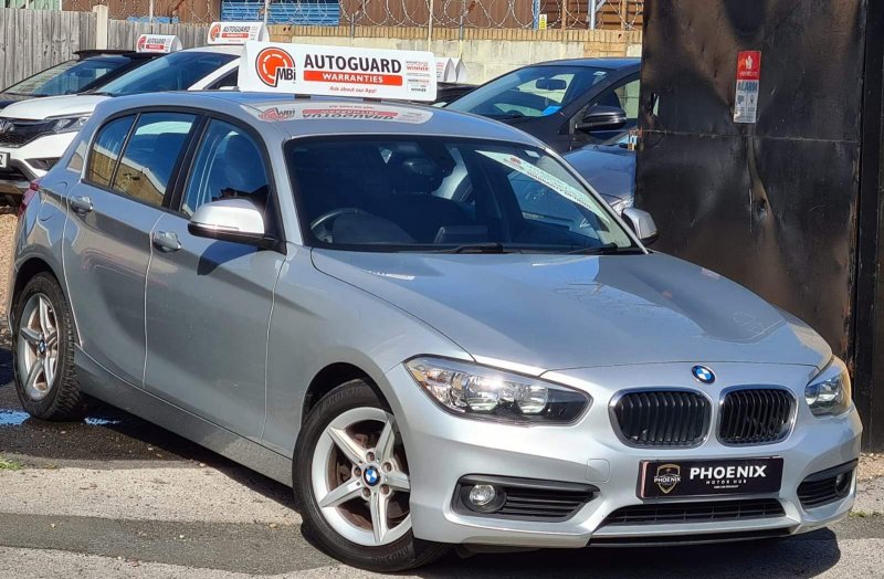 BMW 1 SERIES