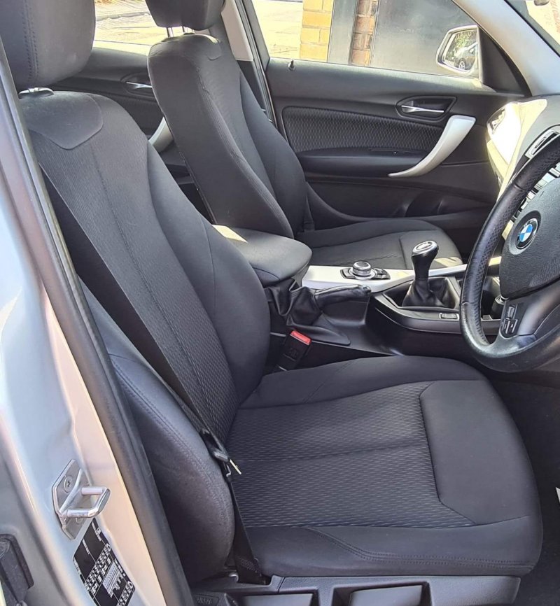 BMW 1 SERIES
