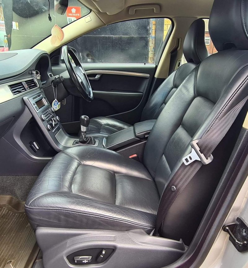 VOLVO S80
